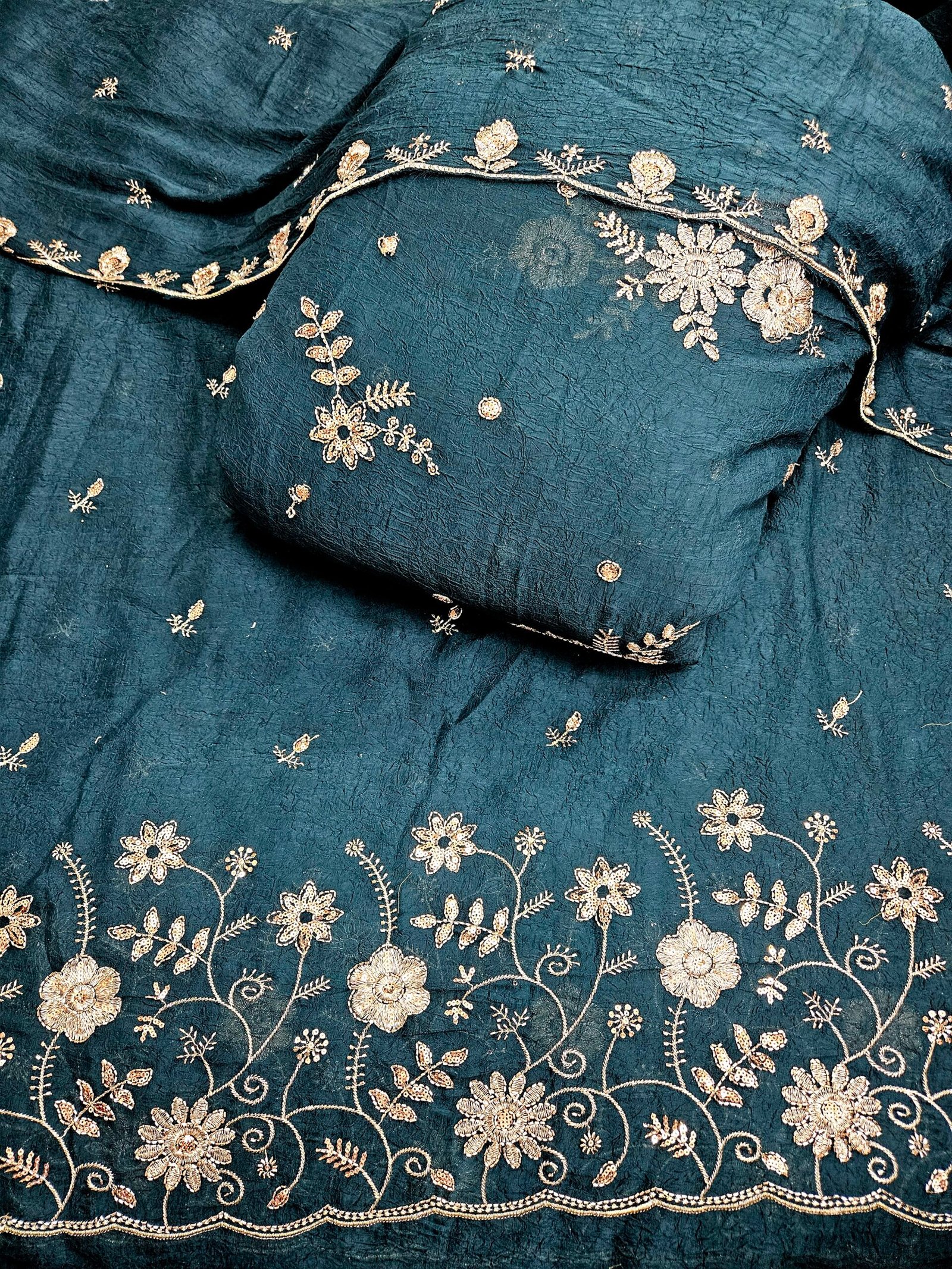 Sequins Beads Combo On Rangoli Crush Fabric - Image 3