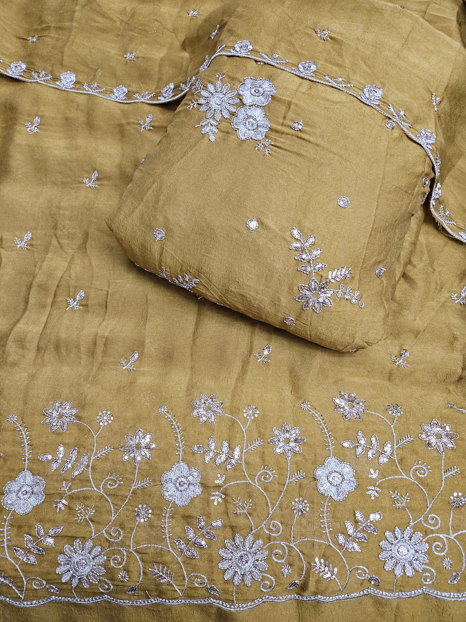 Sequins Beads Combo On Rangoli Crush Fabric - Image 5