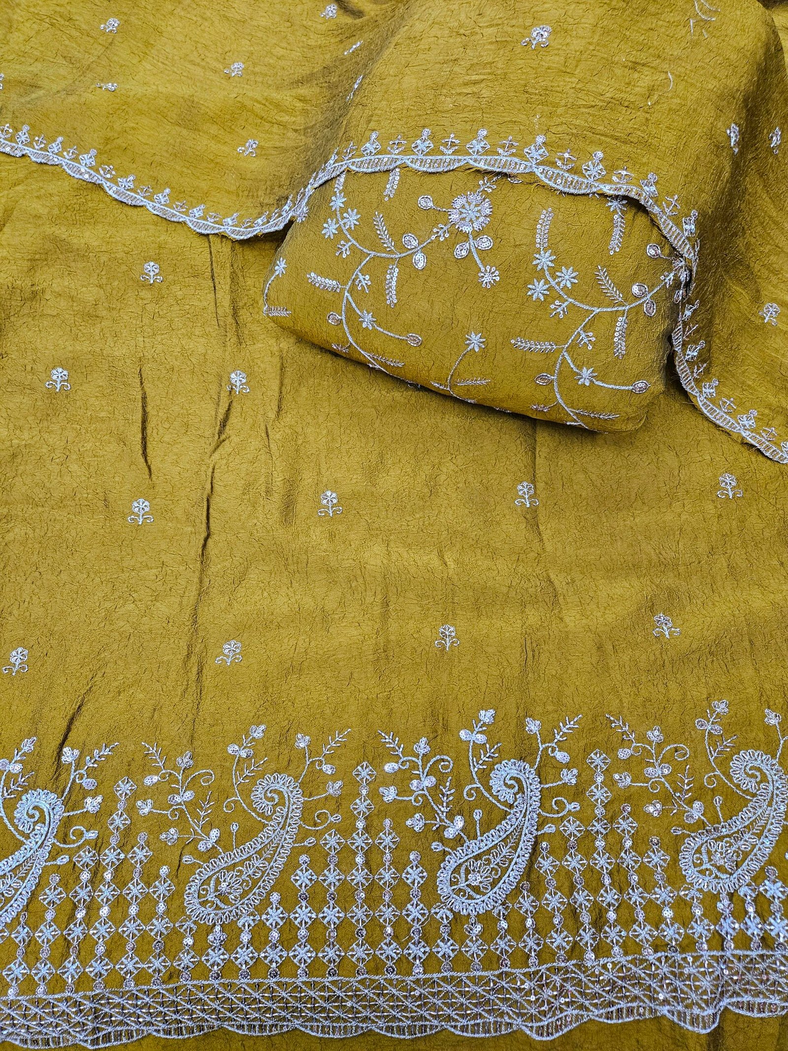 Rangoli Crush Sequins Beads Design - Image 2