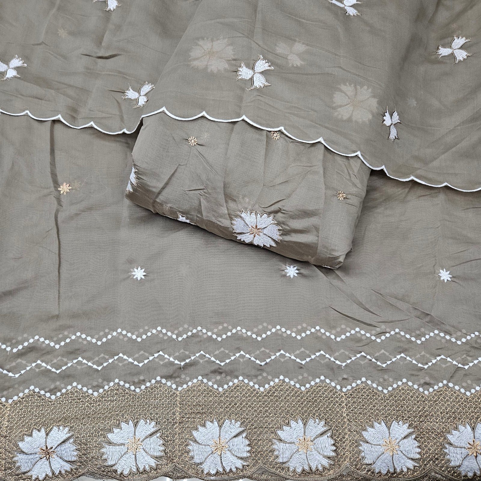 Heavy Embroidered 3PC Suit Fabric On Mul Chanderi - Image 3